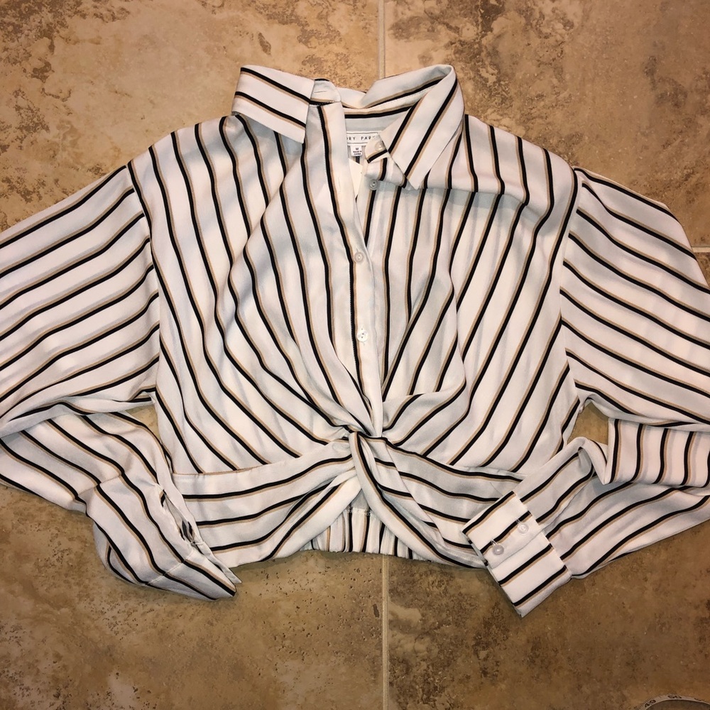 Cropped blouse